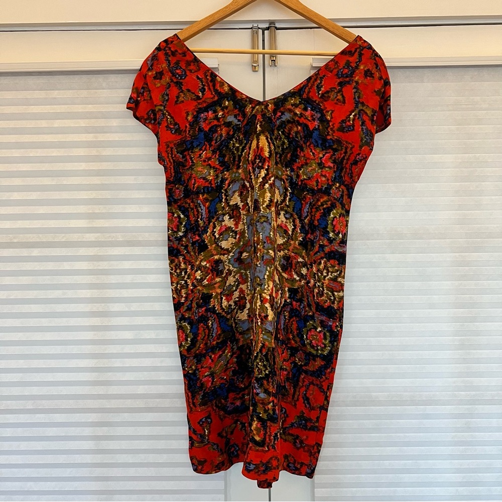 Anthropologie Shift Dress in Bright Watercolor Pattern size small